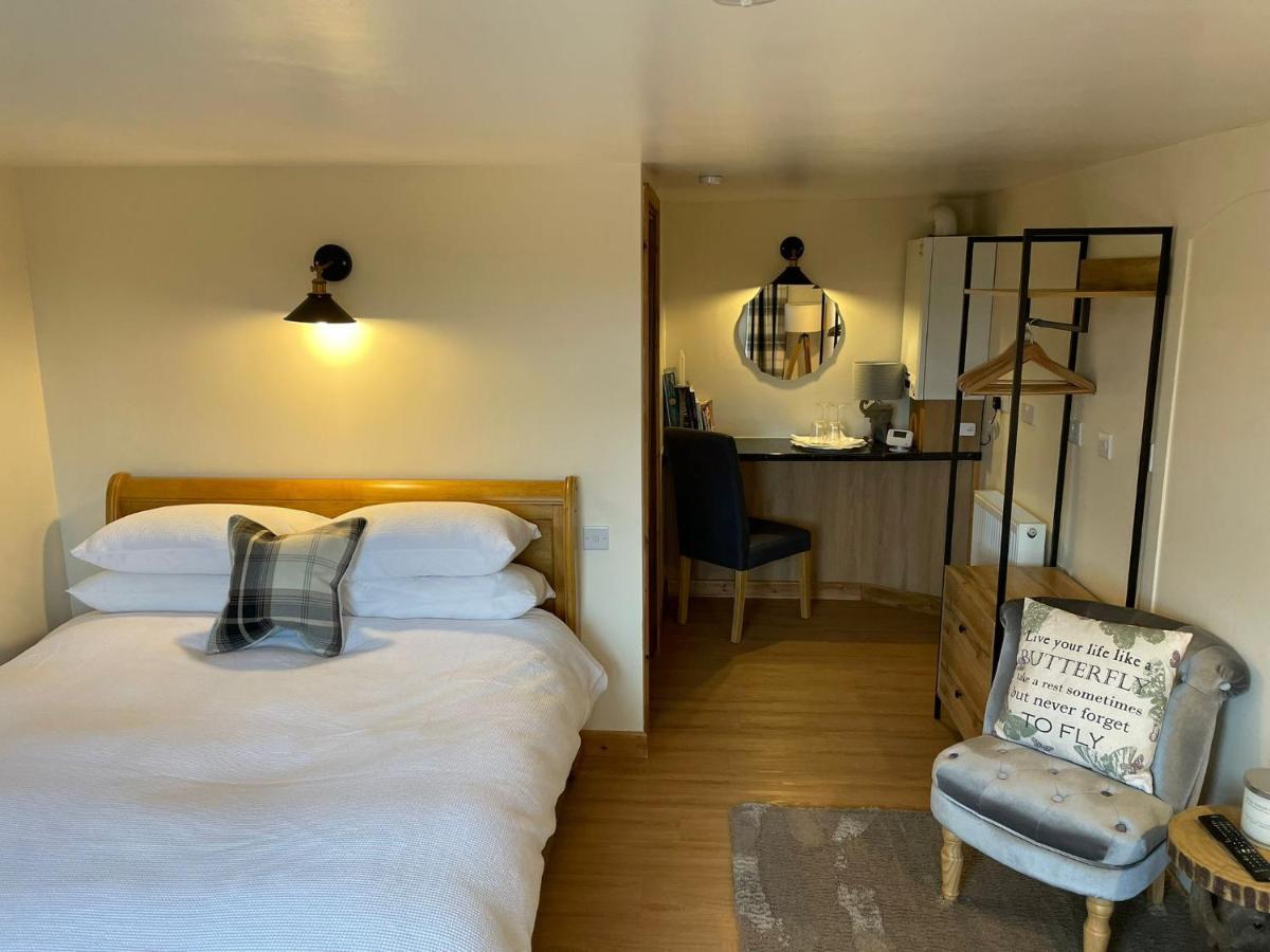Little Buttercup Cottage Brackley  Bagian luar foto